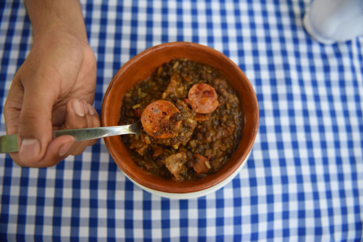 Bodegones en Tucumán: de la tradición de la mesa larga al auge de una nueva escena gastronómica