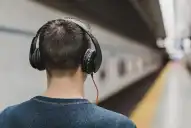 Un estudio reveló qué género musical activa más el cerebro: no es la música clásica
