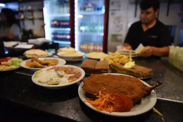 Bodegones en Tucumán: de la tradición de la mesa larga al auge de una nueva escena gastronómica