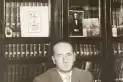 Recuerdos fotográficos: “Apúrate despacio”, el “ex libris” de Juan Heller para la Corte