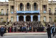 Tucumán renovó su fervor patrio entre chocolate, escarapelas y un fuerte llamado a la unidad