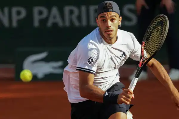 Lunes perfecto en París: Navone, Ugo Carabelli y Cerúndolo avanzaron a la segunda ronda de Roland Garros