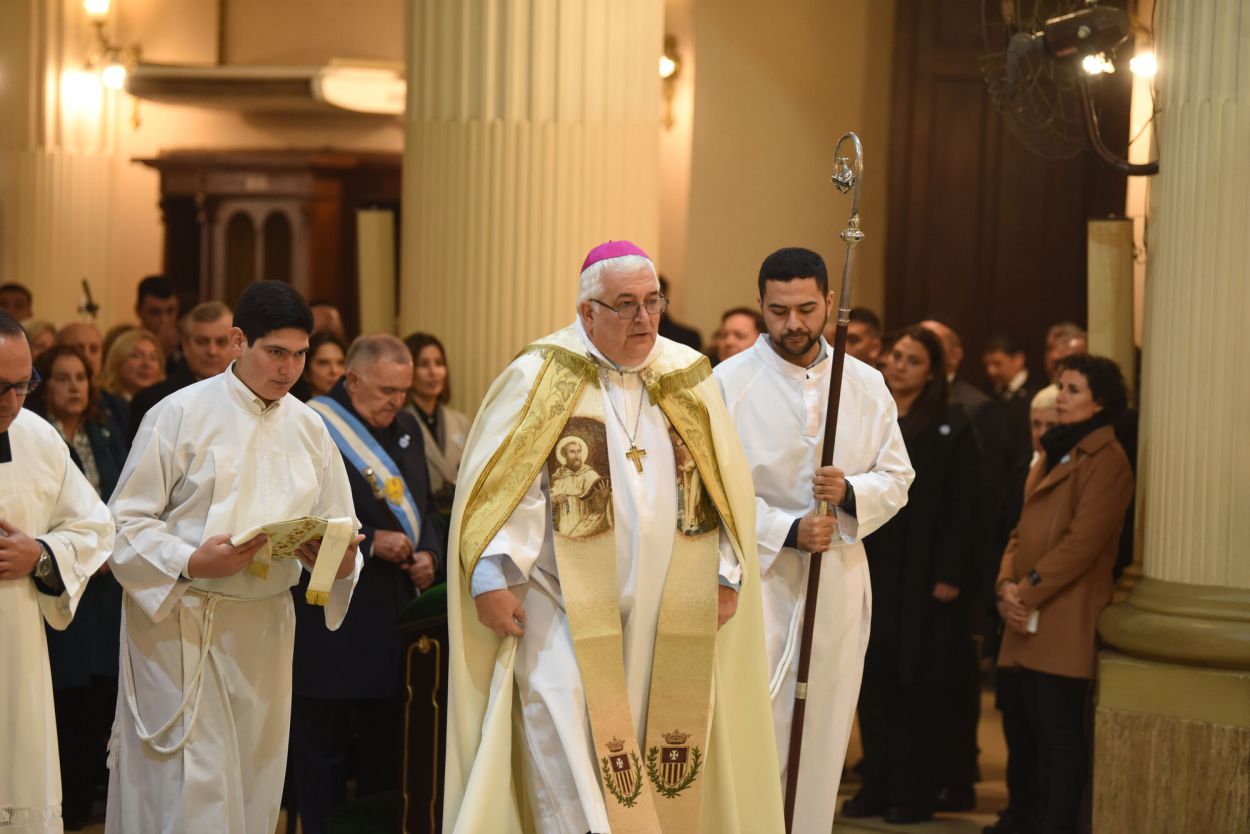 TEDEUM. La ceremonia fue presidida por los obispos Sánchez y Ferrari