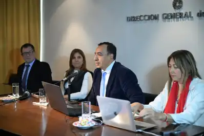 La Dirección de Innovación capacita a Rentas en IA aplicada a la gestión documental pública