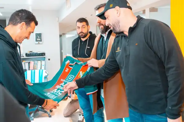 El especial gesto de Lionel Scaloni con un club del Federal A que emocionó a sus hinchas