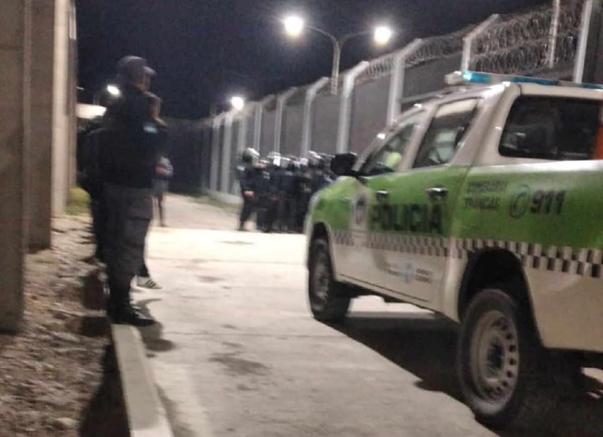Tensión en Benjamín Paz: menores alojados en el Instituto Cura Brochero tomaron de rehén a un celador en el primer motín del penal
