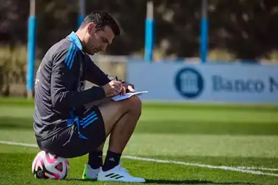 El posible equipo de Argentina para debutar en el Mundial 2026: las dudas que mantiene Scaloni