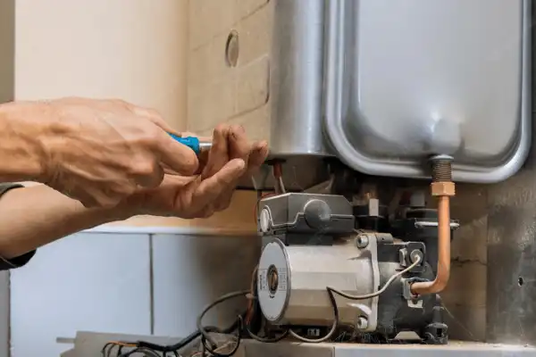 Cuánto cobra un gasista en junio del 2026: el costo de instalar una estufa o arreglar el calefón