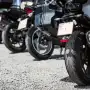 Los tucumanos se suben a la moto, pero se bajan del auto