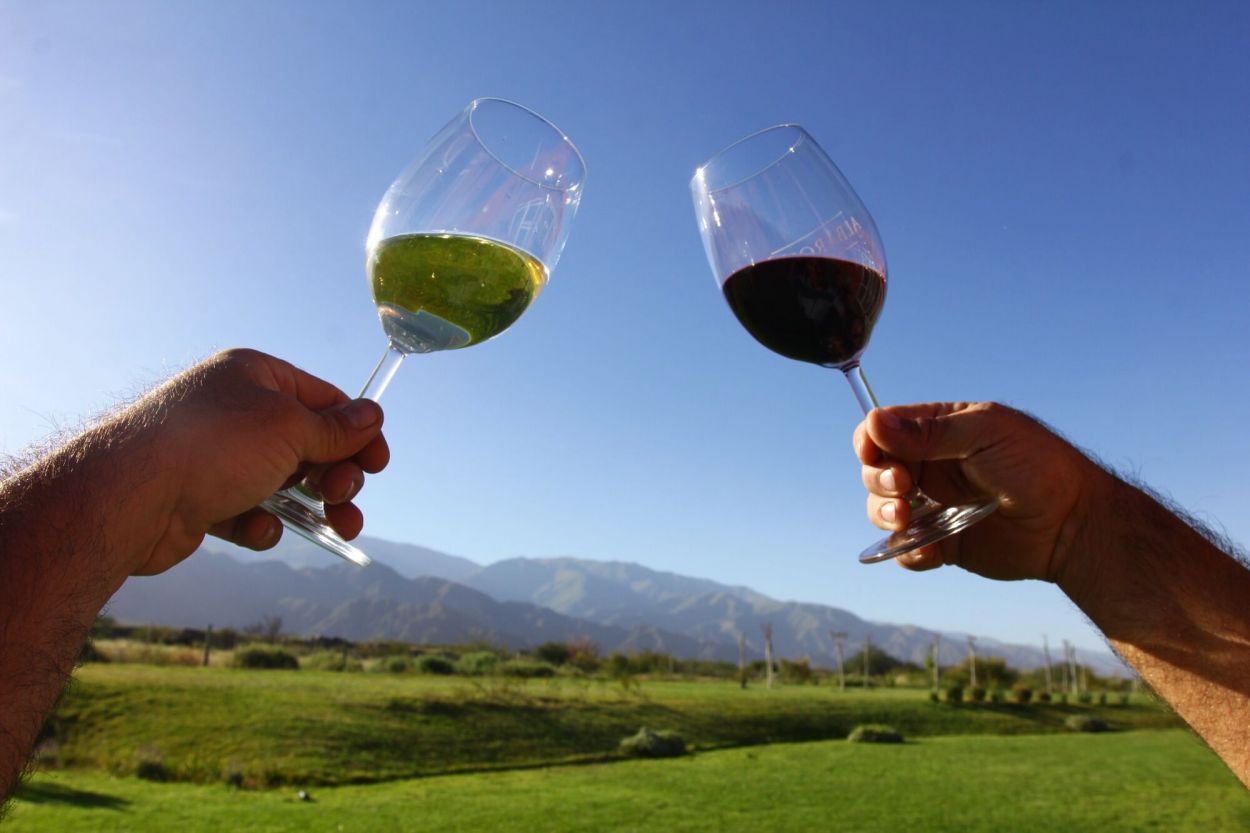 SABORES LOCALES. Los vinos forman parte de la propuesta turística.