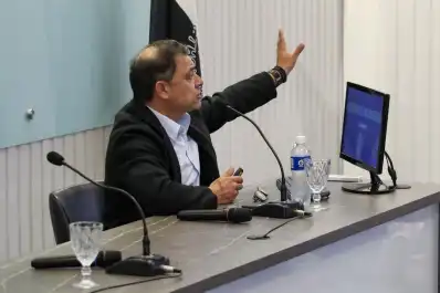 Diego Reynoso: “Las cuestiones microeconómicas afectan más que Adorni a la gestión de Milei”
