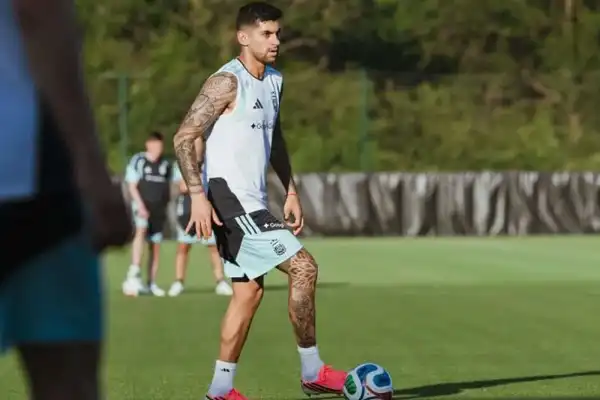 Alivio para Scaloni: Cuti Romero recibió el alta y apunta al debut ante Argelia