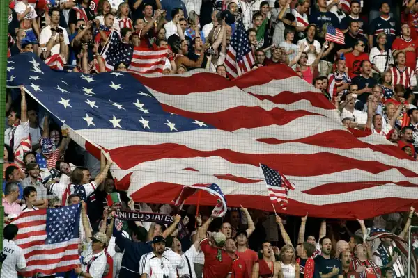 Estados Unidos busca consolidarse como potencia en su Mundial de la mano de un argentino