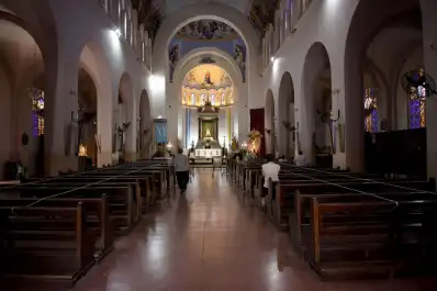 Por qué disminuye la feligresía católica en la Argentina