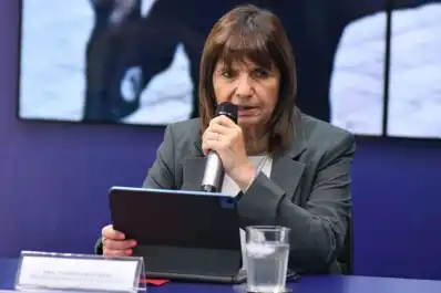 Bullrich se rebeló y puso a disposición su renuncia del bloque en el Senado
