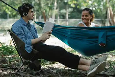Qué lugar ocupa hoy el dinero en la vida de los jóvenes, según un estudio