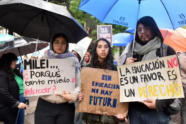 Las universidades inician un paro de 48 horas para reclamar la implementación de la Ley de Financiamiento Universitario