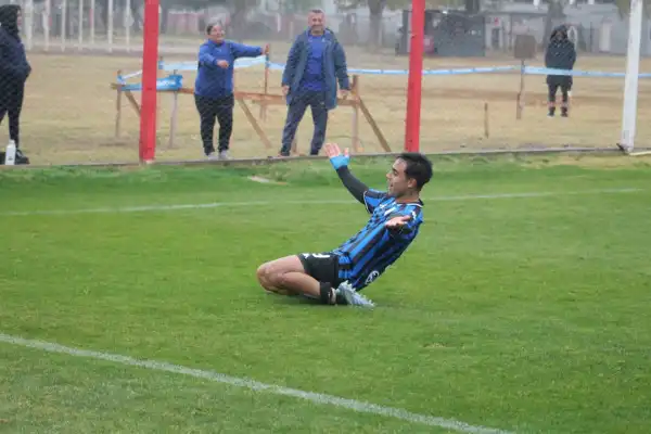 Piden pista: la Reserva de Atlético Tucumán goleó a Instituto y le mete presión a Falcioni de cara a la pretemporada