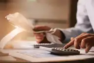 El endeudamiento como sostén del consumo: cómo financian hoy las familias argentinas