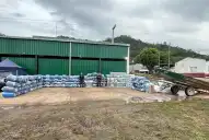 Gendarmes secuestraron casi 44.000 atados de cigarrillos y más de tres toneladas de hojas de coca en Salta