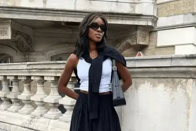 La regla 333: el método viral que transforma tu armario y te permite crear más de 20 looks con solo nueve prendas