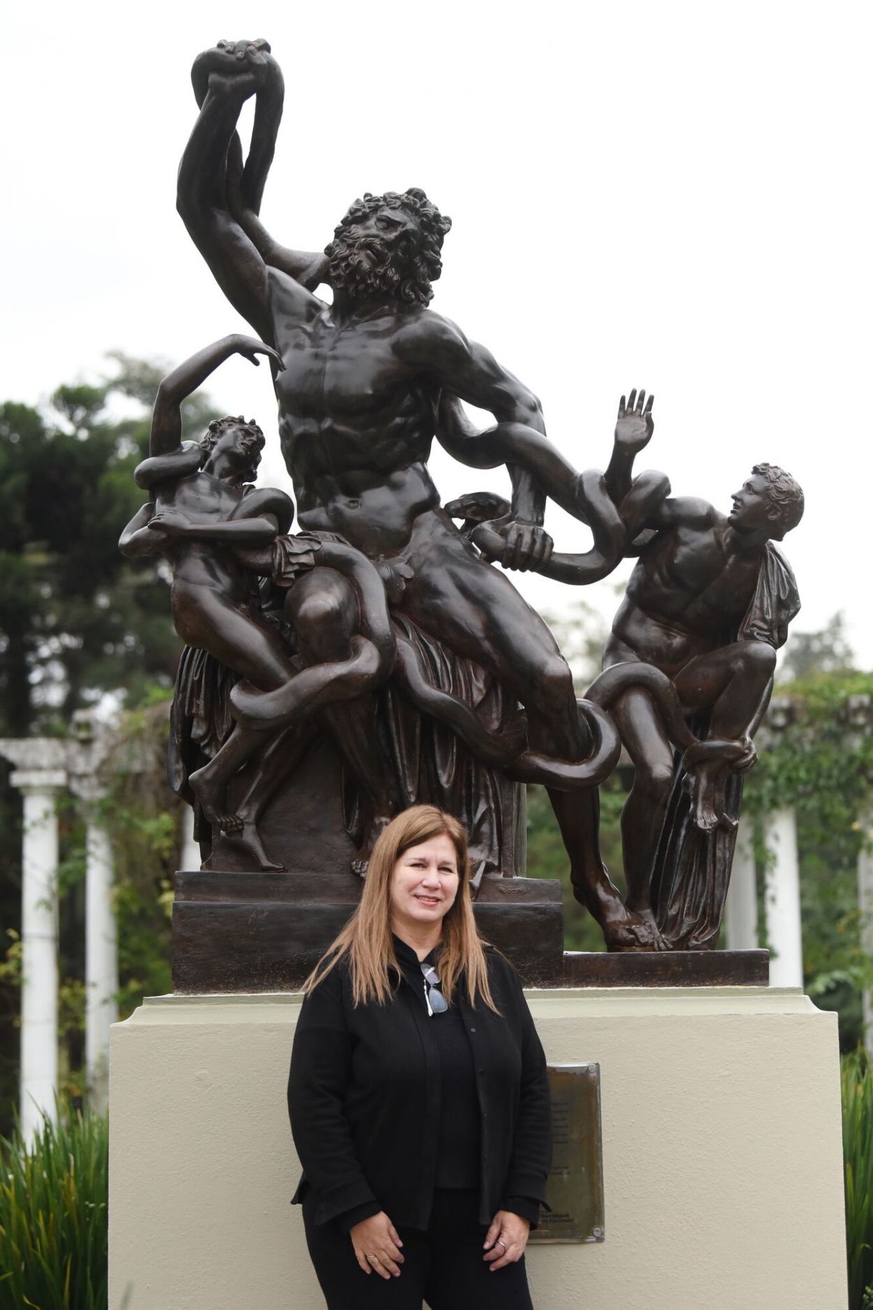 LAOCOONTE Y SUS HIJOS. Junto a la restauradora Eugenia Fagalde.