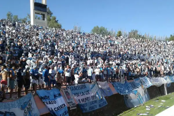 Cuando la hinchada de Atlético Tucumán convirtió un clásico del Indio Solari en un fenómeno viral