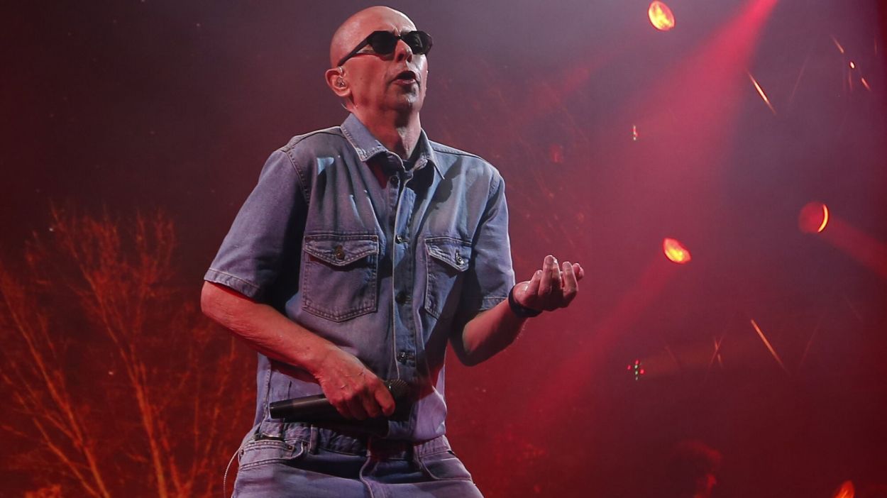 OTROS TIEMPOS. Skay Beilinson, la Negra Poli y el músico fallecido.