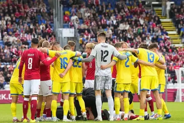 Conmoción en el fútbol: Christian Eriksen volvió a desplomarse en pleno partido con Dinamarca