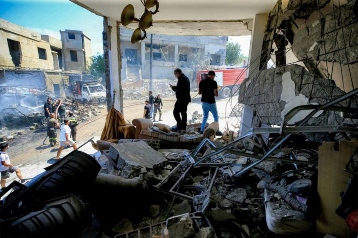 Israel bombardeó Beirut pese al alto el fuego y aumentó la t