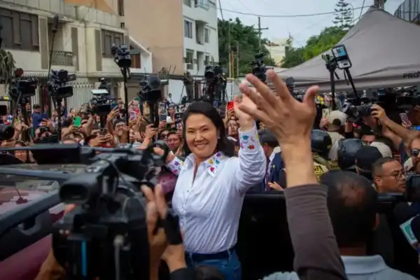 Elecciones en Perú: así reaccionaron los candidatos Roberto Sánchez y Keiko Fujimori