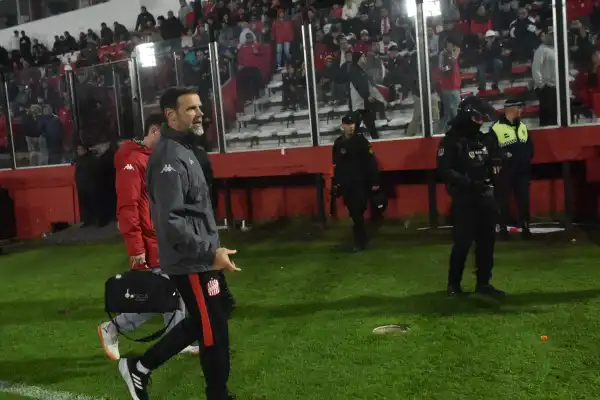 Qué decisión tomó la CD de San Martín con Andrés Yllana después del empate con Quilmes