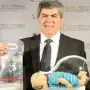 Un mecánico argentino, un corcho y una idea que terminó en salas de parto de Europa