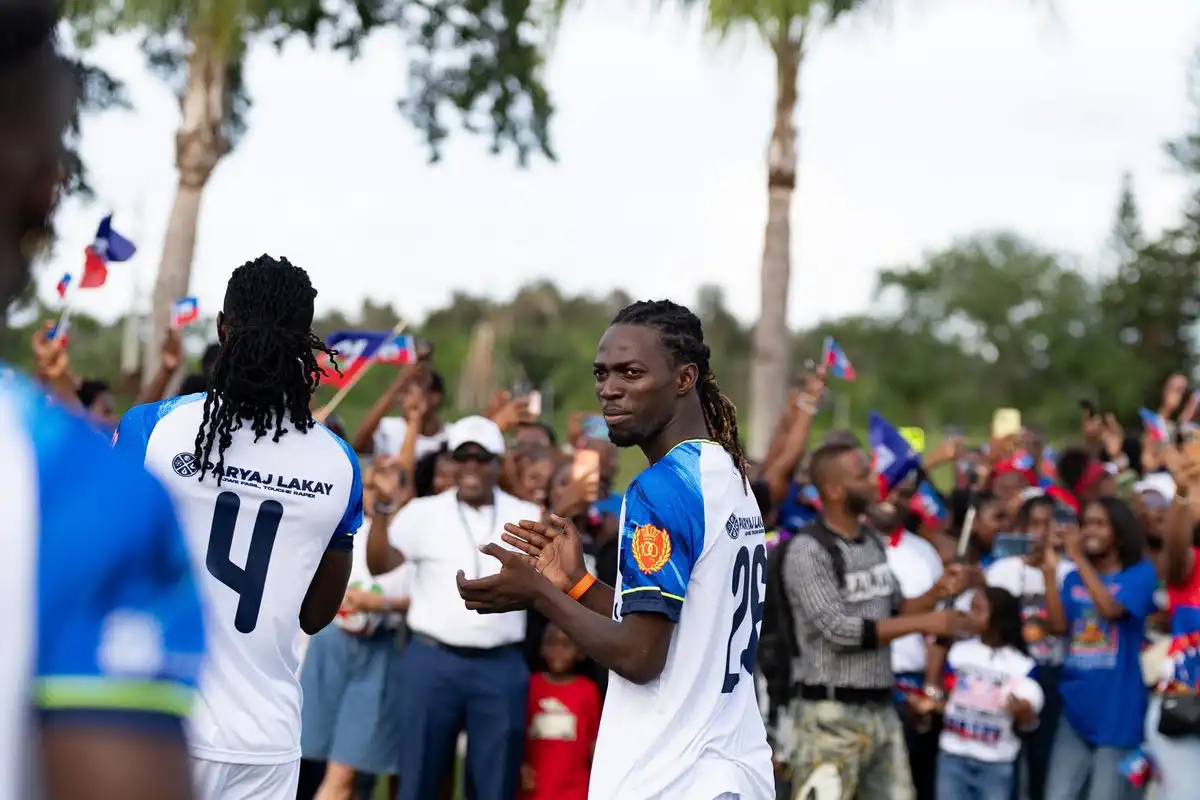 Del barrio más peligroso de América a la Copa del Mundo: Woodensky Pierre, el jugador que esquiva las balas para representar a su país