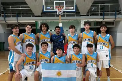 Con el tucumano Luca Montero, Argentina está en semis del Mundial U21 de básquet para sordos