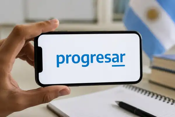 Becas Progresar 2026: cuándo se cobra el retroactivo de $105.000 en junio