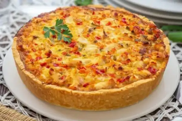 Tarta de pollo sin gluten de Jimena Monteverde: la receta fácil, saludable y llena de sabor