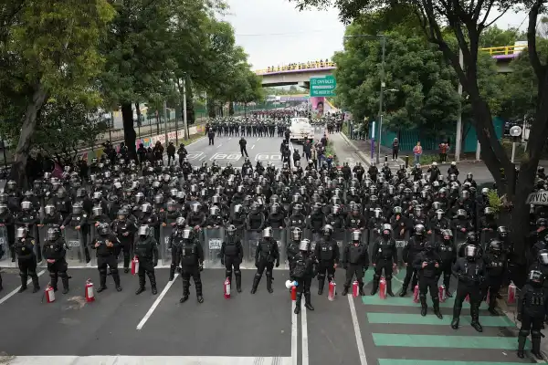 Tensión en México: una protesta masiva bloqueó el estadio donde comenzará el Mundial 2026