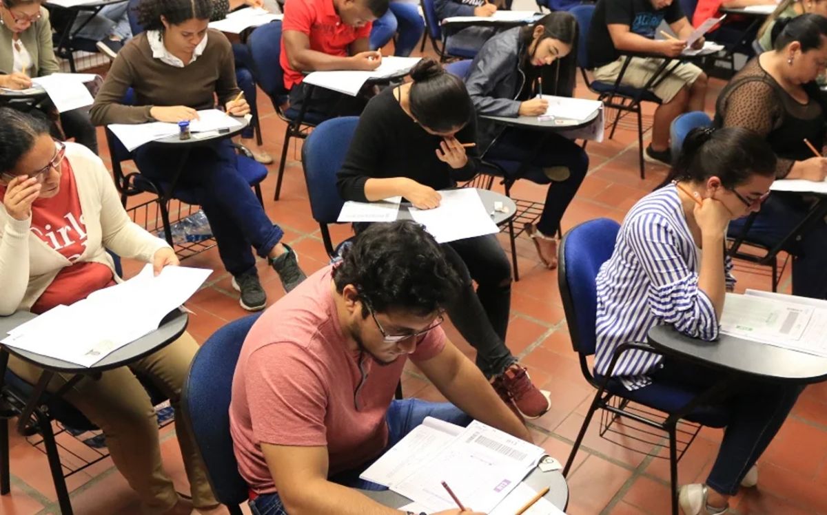 Becas en Estados Unidos 2026: cursos cortos para acceder a l