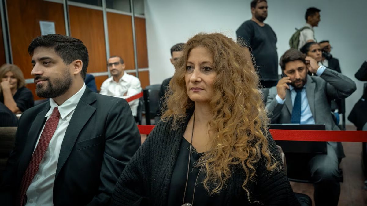 Juicio por Maradona: Dalma y la médica de la prepaga apuntar