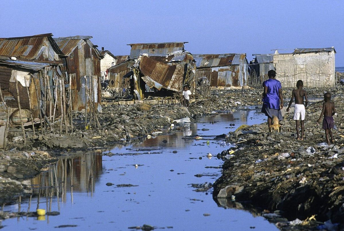 REALIDAD. Cité Soleil, el laberinto que las estadísticas de la ONU revelan como el sitio más vulnerable del continente.