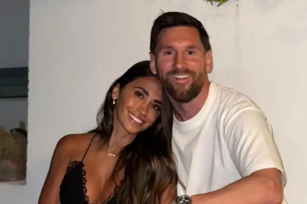 Antonela Roccuzzo reaccionó a un video sobre supuestos retoques estéticos de Lionel Messi y se volvió viral