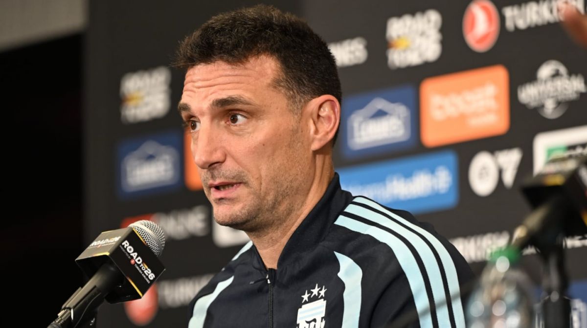 “Capaz me tomo un día más”: Lionel Scaloni postergó la decis