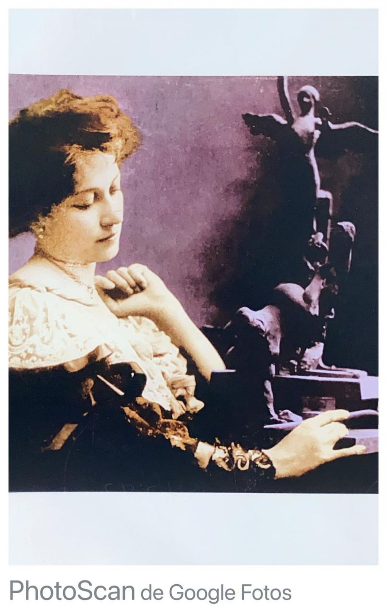 Recuerdos fotográficos: Lola Mora, a través de fotos y postales