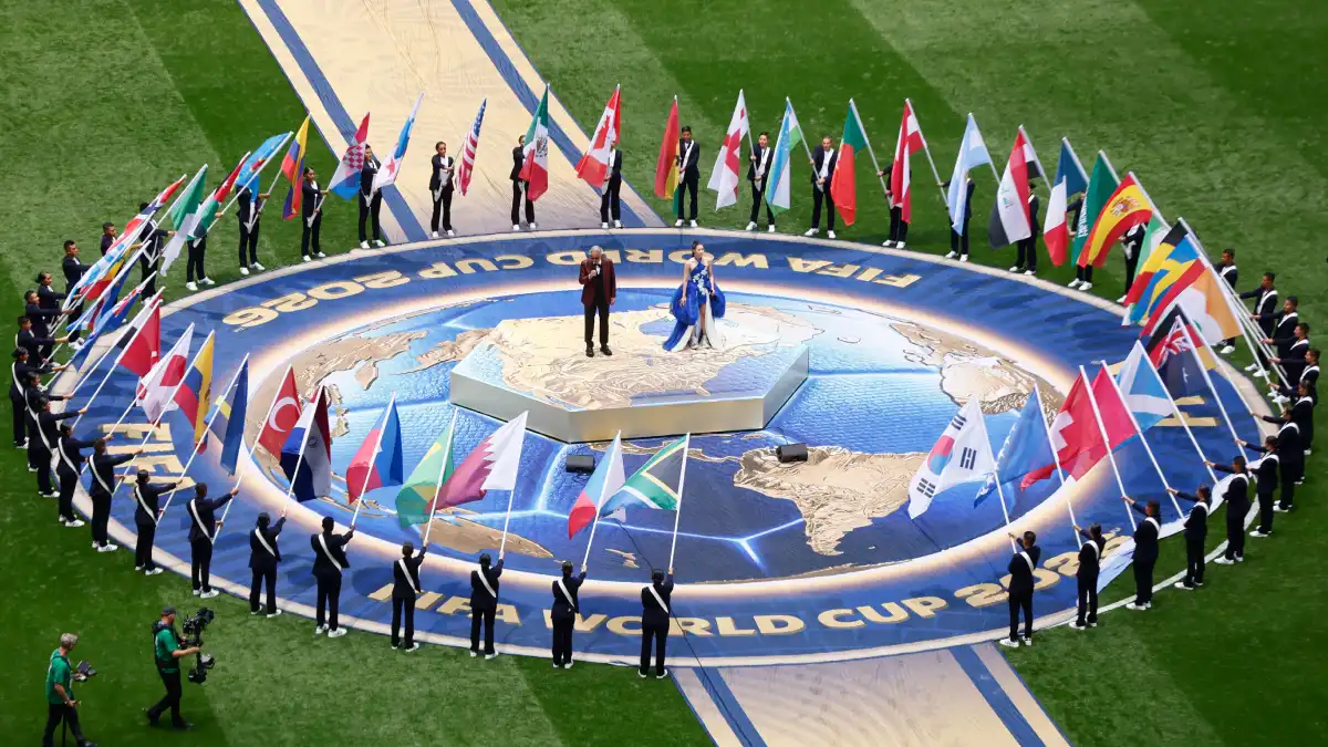 Andrea Bocelli emocionó en el estadio Azteca con el estreno del himno oficial del Mundial 2026