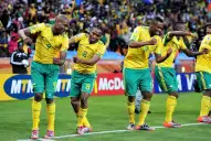 Un mimo a la nostalgia: Tshabalala recreó su mítico festejo de Sudáfrica 2010, 16 años después