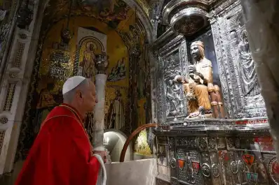 La historia de Montserrat, la virgen morena que visitó el papa en España