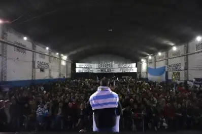 Milei respaldó a Catalán: compartió en sus redes un video de un acto en Tucumán