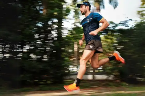 Los suplementos indicados para rendir mejor en una maratón, según nutricionistas tucumanas