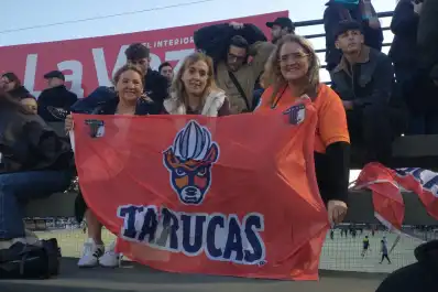 Una camiseta, miles de kilómetros y un mismo sueño: así acompañaron a Tarucas en Córdoba